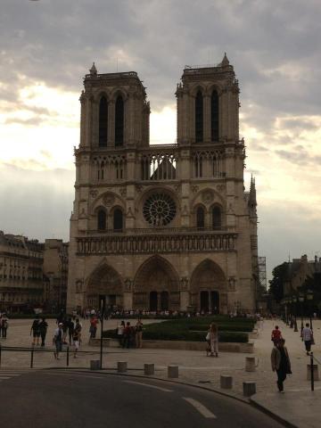 No hunchback sightings at Notre Dame, but I did see a squirrel with a limp - does that count?